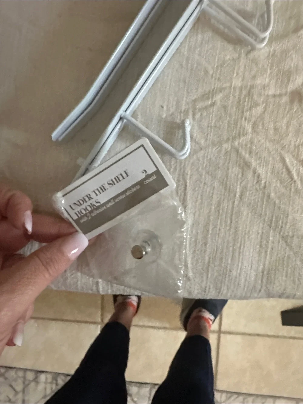 Clear Plastic with beige accents organizer and 2 under shelf cup holders NWT